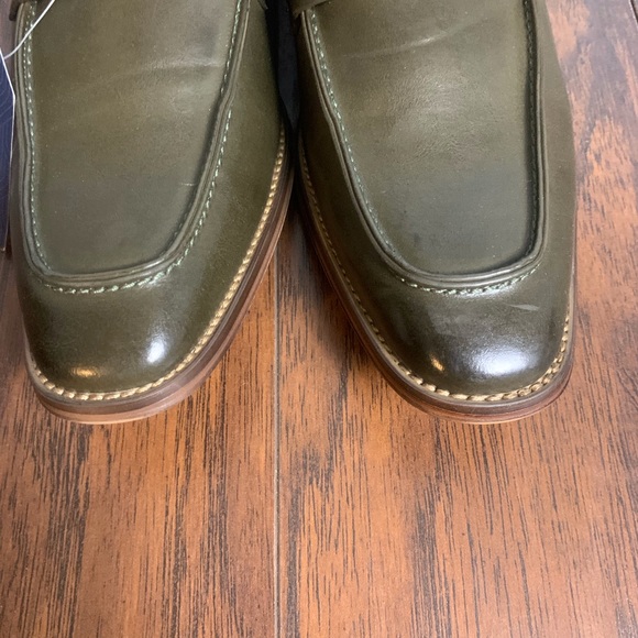 NEW OLIVE GREEN GINO VITALE SLIP-ON SHOES - Picture 3 of 7